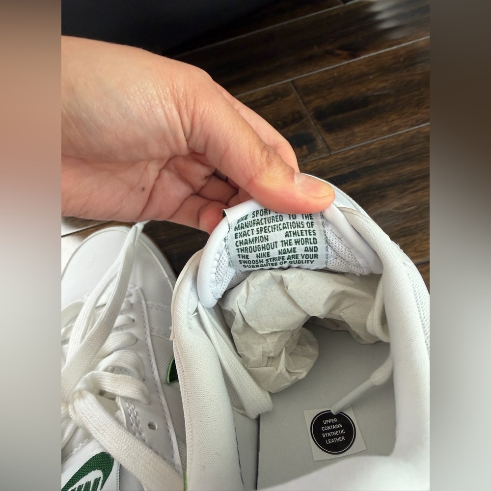 NWOT Nike Sneaker - Picture 7 of 10